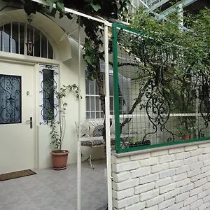 Art House Petunia Tbilisi